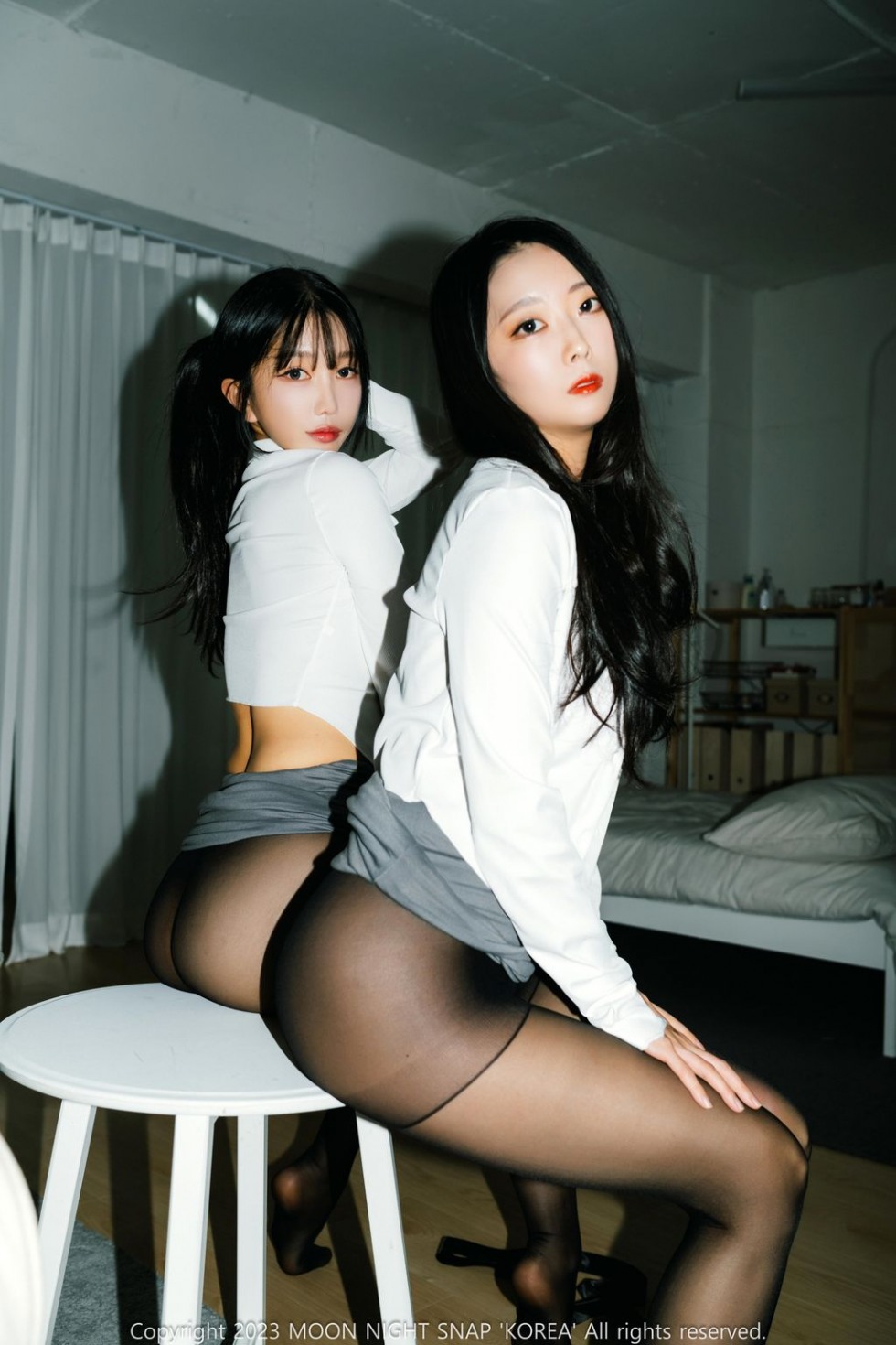 Mona (모나) & Yunjin (윤진) 1 (45).jpg