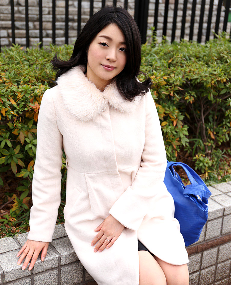 Momoe Komiya (2).jpg